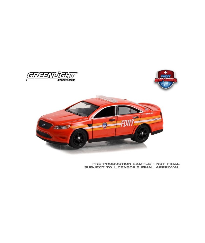 Greenlight First Responders Series 1 - 2016 Ford Police Interceptor Sedan FDNY