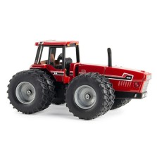 Ertl Case IH - International 6588 2+2 Tractor with Duals