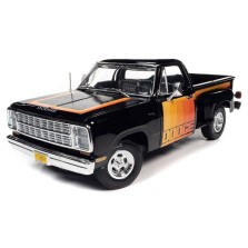 Auto World 1:18 - 1980 Dodge D150 Pick-M-Up Utiline