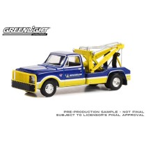 Greenlight Dually Drivers Series 11 - 1967 Chevrolet C-30 Dually Wrecker Michelin Service