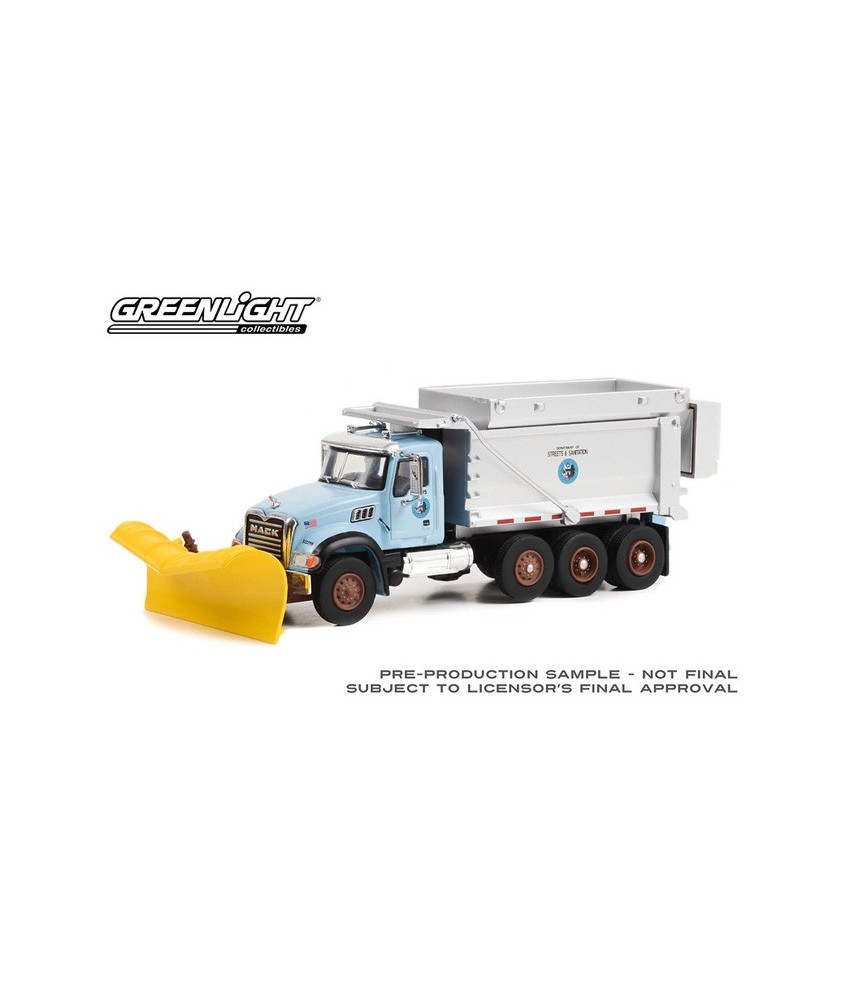 Greenlight S.D. Trucks Series 17 - 2019 Mack Granite Dump Truck with Snow Plow  and Salt Spreader Chicago