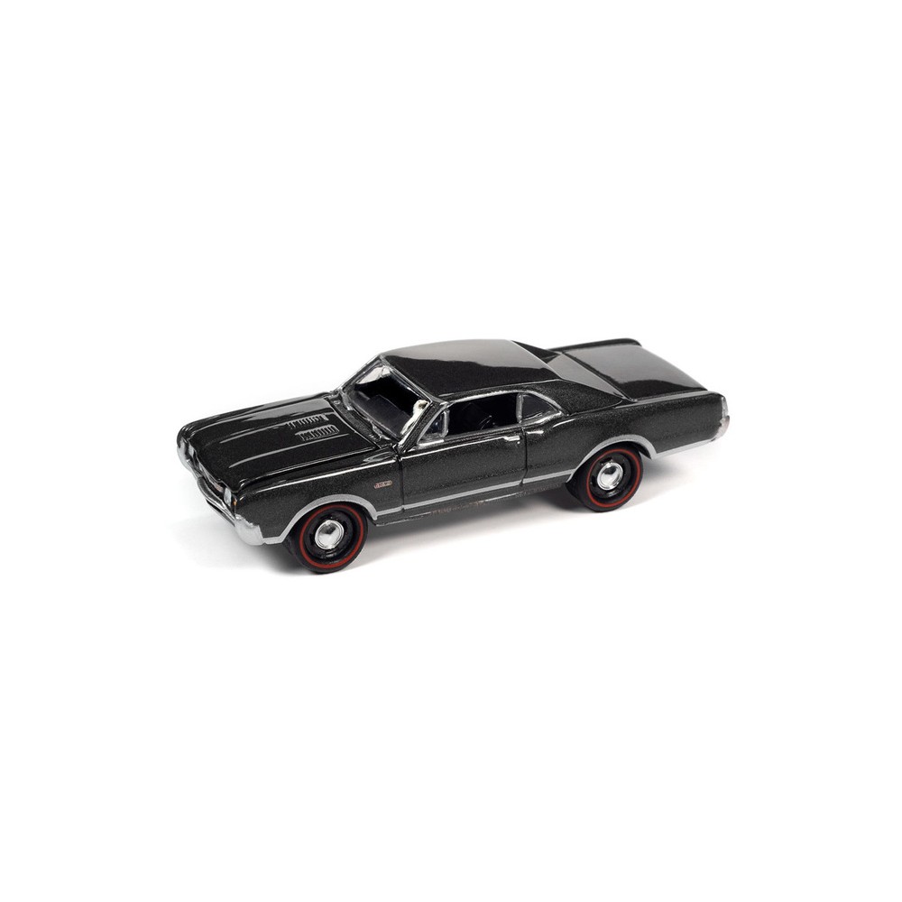 Johnny Lightning Muscle Cars USA 2022 Release 3B - 1967 Oldsmobile 442 W-30