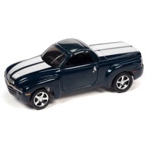 Johnny Lightning Classic Gold 2022 Release 3A - 2005 Chevrolet SSR