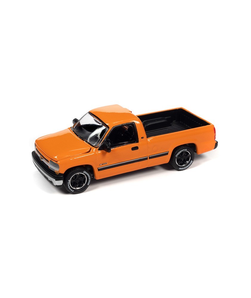 Johnny Lightning Classic Gold 2022 Release 3A - 2002 Chevrolet Silverado Pickup Truck