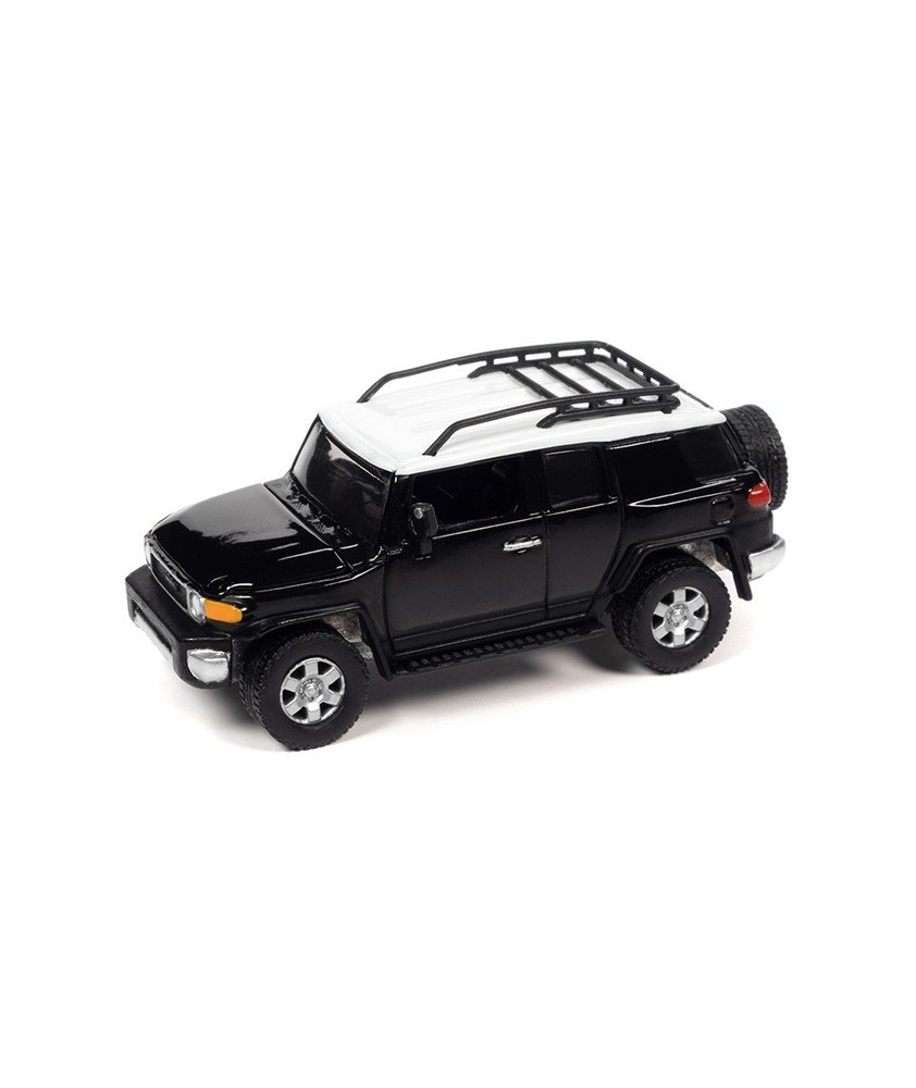 Johnny Lightning Classic Gold 2022 Release 3B - 2007 Toyota FJ Cruiser