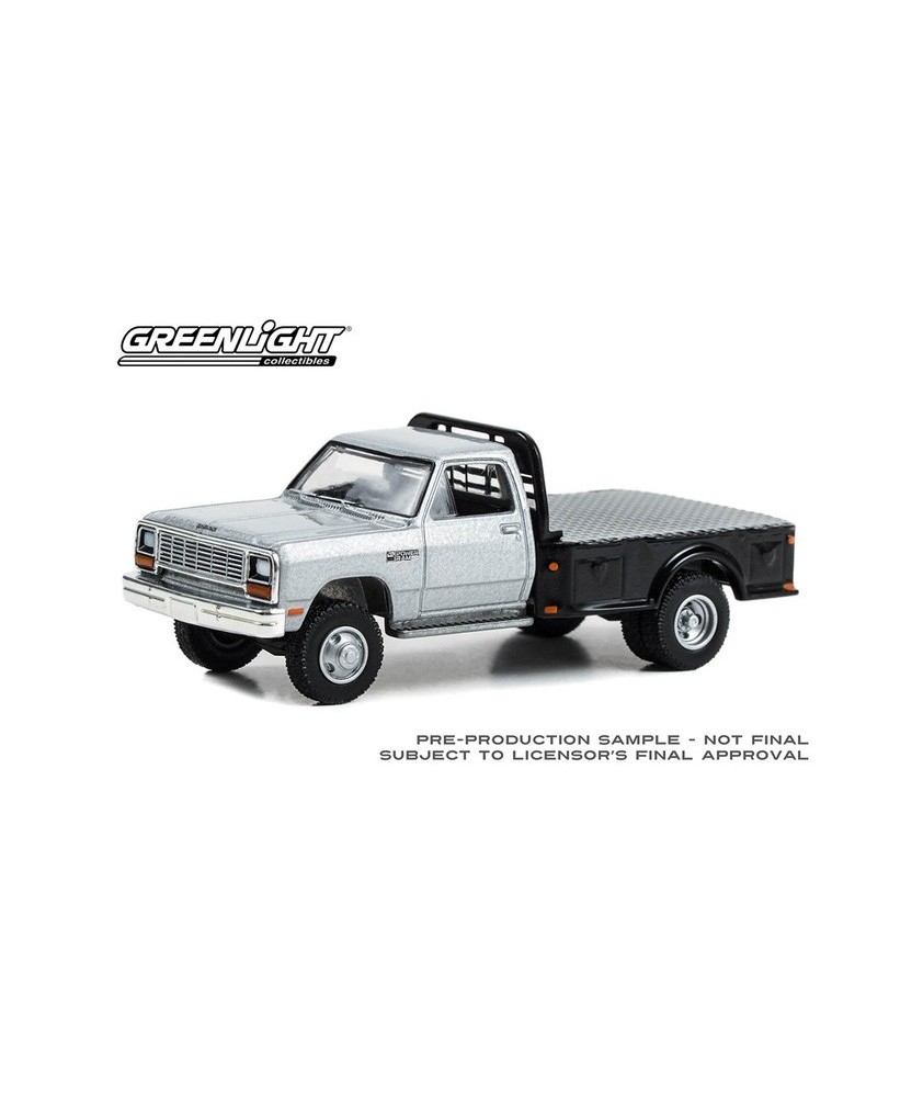 Greenlight Dually Drivers Series 12 - 1985 Dodge Ram W350 Power Ram Dually Flatbed