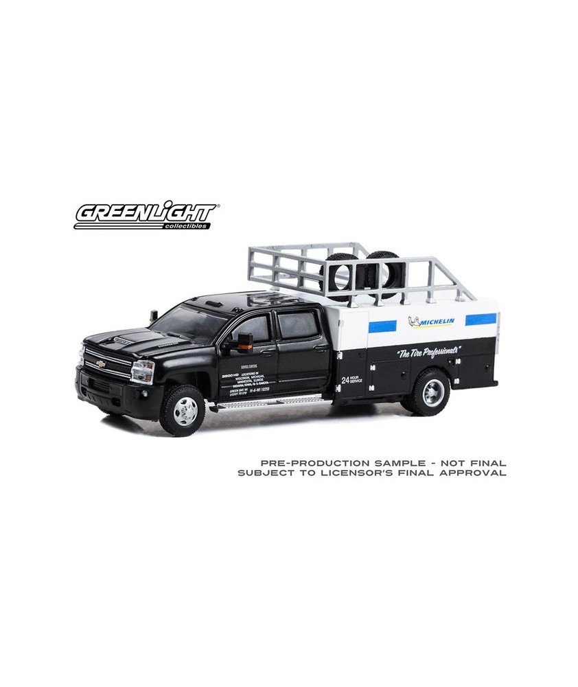 Greenlight Dually Drivers Series 12 - 2018 Chevrolet Silverado 3500 Tire Service Truck Michelin