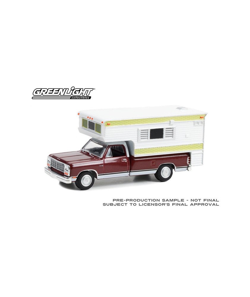 Greenlight Hobby Exclusive - 1981 Dodge Ram D-250 Royal with Large Camper