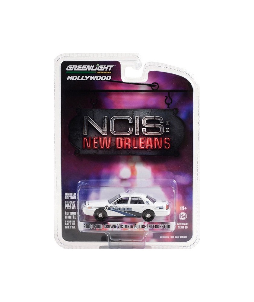 Greenlight Hollywood Series 39 - 2006 Ford Crown Victoria Police Car