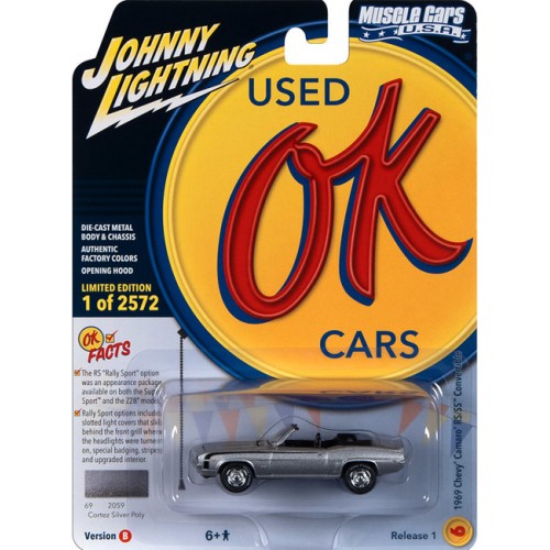 Johnny Lightning Muscle Cars USA 2023 Release 1B - 1969 Chevrolet Camaro RS/SS Convertible