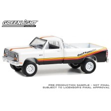 Greenlight Running On Empty Series 16 - 1981 Dodge RAM D-150 MOPAR Direct Connection