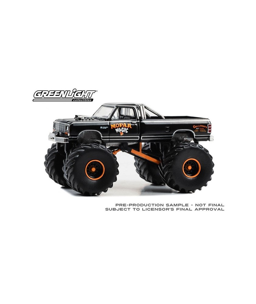 Greenlight Kings of Crunch Series 14 - 1983 Dodge Power Ram D-250 Mopar Magic