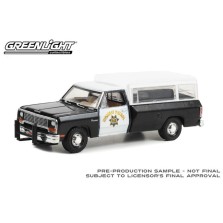 Greenlight Hobby Exclusive - 1985 Dodge Ram D-100 California Highway Patrol