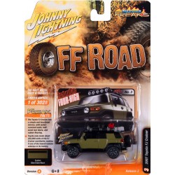 Johnny Lightning Street Freaks 2023 Release 2A - 2007 Toyota FJ Cruiser