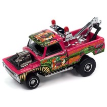 Johnny Lightning Street Freaks 2023 Release 2B - 1965 Chevy Tow Truck