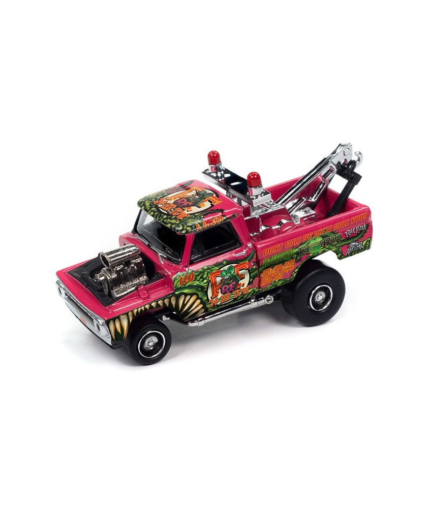 Johnny Lightning Street Freaks 2023 Release 2B - 1965 Chevy Tow Truck