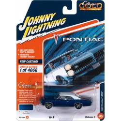Johnny Lightning Classic Gold 2023 Release 1A - 1966 Pontiac GTO
