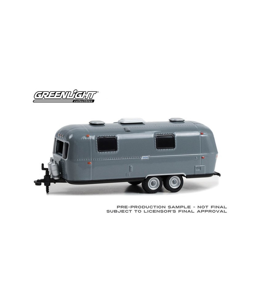 Greenlight Hitched Homes Series 14 - 1971 Airstream Double-Axle Land Yacht Safari