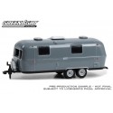 Greenlight Hitched Homes Series 14 - 1971 Airstream Double-Axle Land Yacht Safari