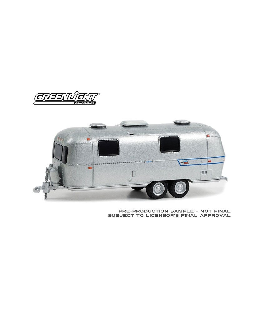 Greenlight Hitched Homes Series 14 - 1973 Airstream Ambassador International Land Yacht