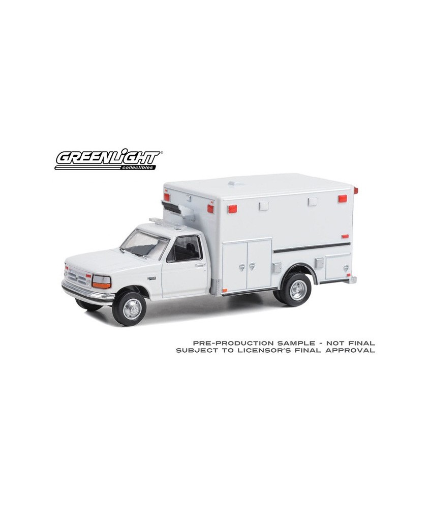 Greenlight First Responders Hobby Exclusive - 1992 Ford F-350 Ambulance