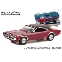Greenlight Hobby Exclusive - 1967 Mercury Cougar XR-7 GT