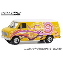 Greenlight Hobby Exclusive - 1976 Chevrolet G20 Custom Van