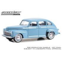 Greenlight Anniversary Collection Series 16 - 1946 Ford Super Deluxe Fordor