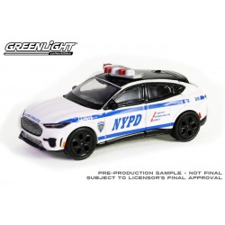 Greenlight Hot Pursuit Series 45 - 2022 Ford Mustang Mach-E GT NYPD