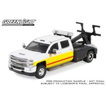 Greenlight Dually Drivers Series 14 - 2017 Chevrolet Silverado HD 3500 Dually Wrecker