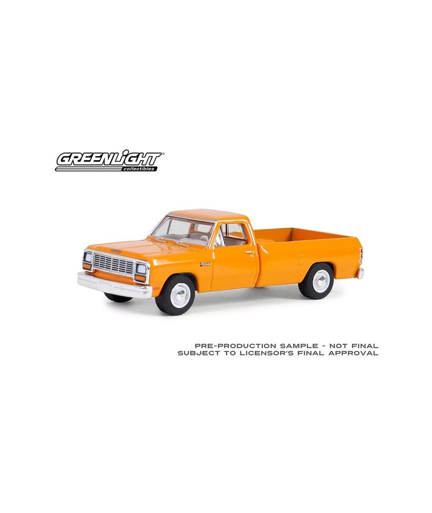 Greenlight Blue Collar Series 13 - 1982 Dodge Ram D-250 Truck