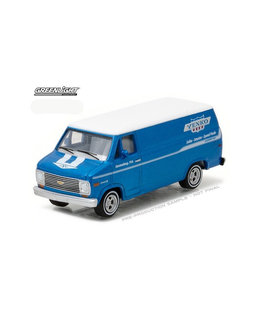 Greenlight Blue Collar Series 2 - 1976 Chevy G20 Van