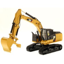 Diecast Masters Caterpillar 568 GF Road Builder Excavator