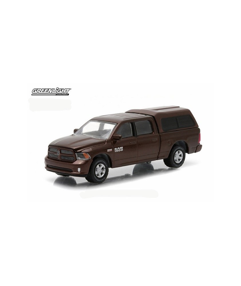 Greenlight Hobby Exclusive 2014 RAM 1500 Truck with Camper Shell