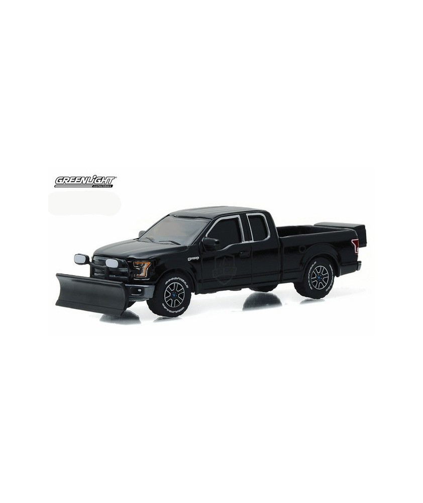 Greenlight Black Bandit Series 16 - 2015 Ford F-150 with Snow Plow