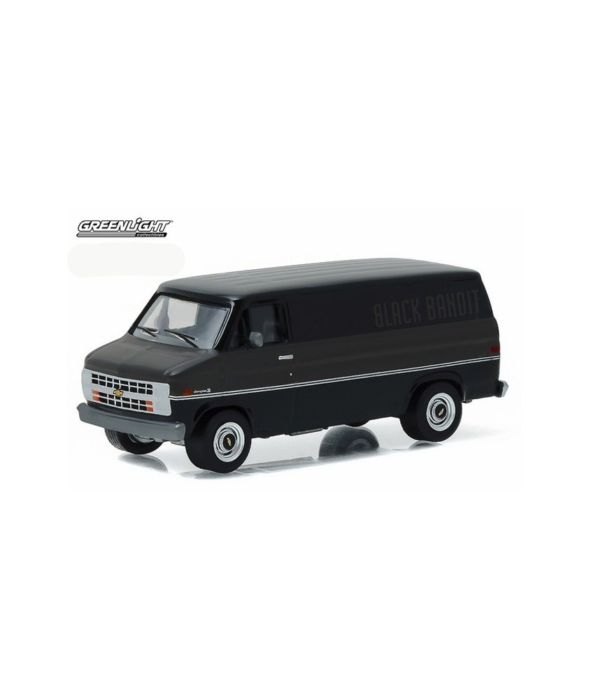 Greenlight Black Bandit Series 16 - 1986 Chevy G20 Van