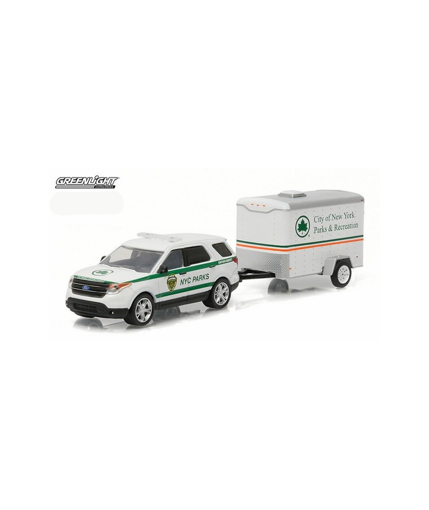 Greenlight Hitch & Tow Series 7 - 2015 Ford Explorer and Cargo Trailer