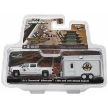 Greenlight Hitch & Tow Series 6 - 2015 Chevy Silverado and Concession