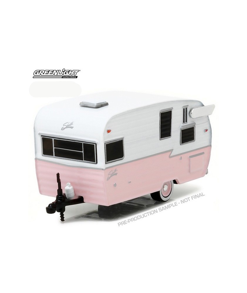 Greenlight Hobby Exclusive - Shasta 15' Airflyte Camper Trailer Pink