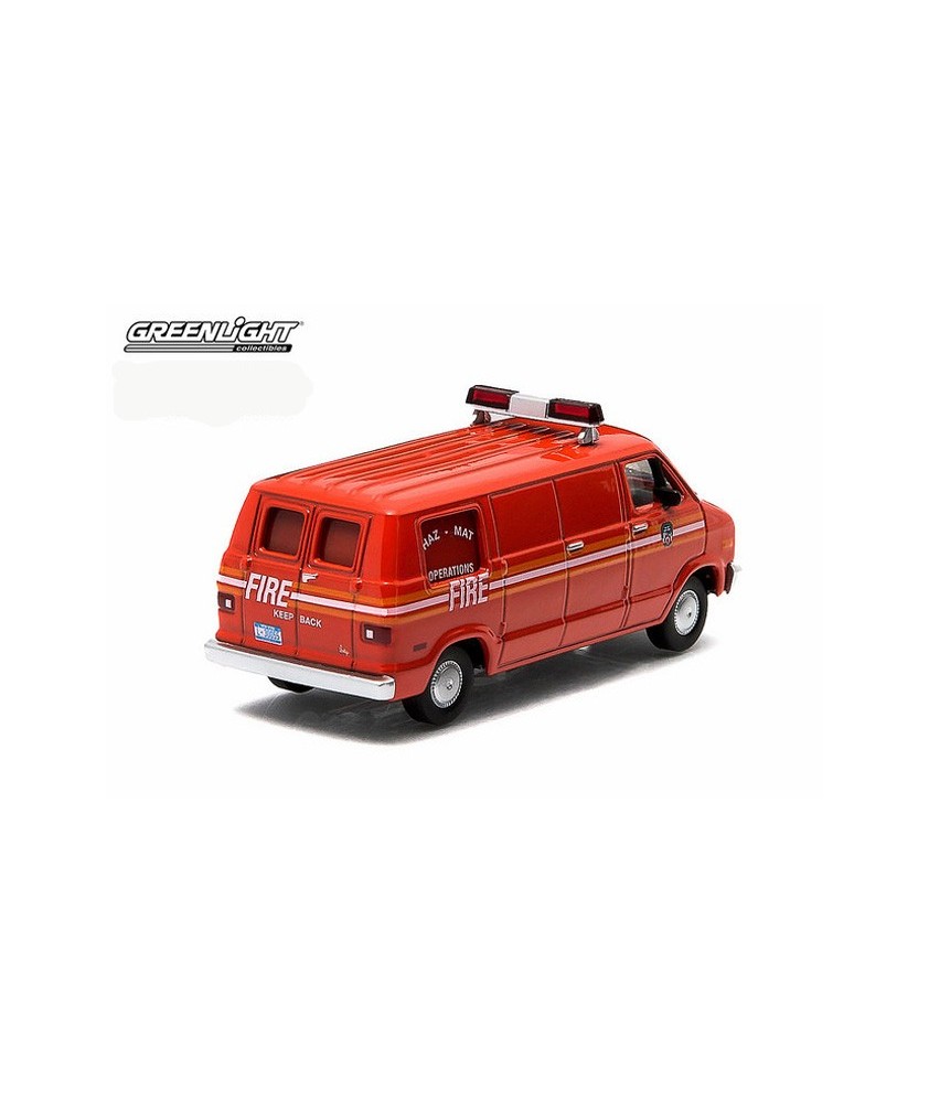 Greenlight Hobby Exclusive - 1976 Dodge B-100 Haz-Mat Operations Van