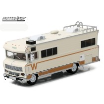 Greenlight Heavy Duty Series 8 - 1973 Winnebago Chieftain RV Route 66