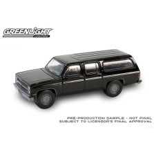 Greenlight Black Bandit Series 29 - 1985 Chevrolet Suburban C10 Custom Deluxe