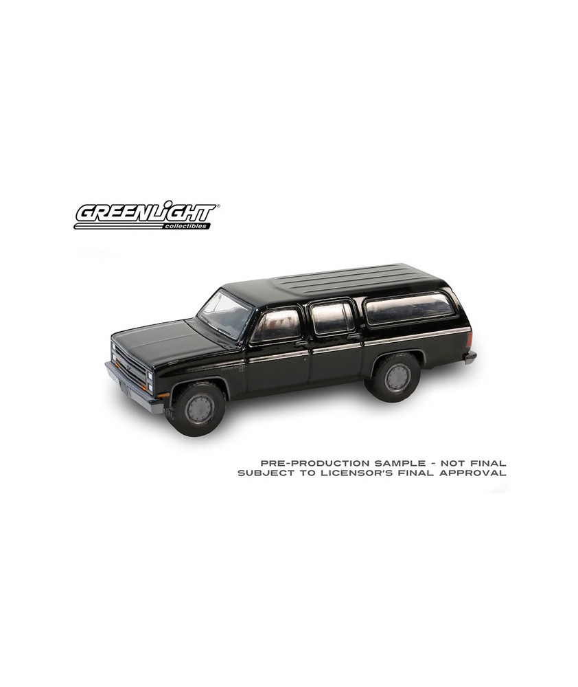 Greenlight Black Bandit Series 29 - 1985 Chevrolet Suburban C10 Custom Deluxe