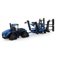 Ertl Farm Toys - New Holland T9.700 SmartTrax II Tractor with Tandem Disk