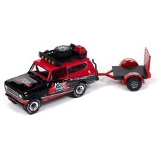 Johnny Lightning Tow and Go 2024 Release 1 - 1979 International Scout II with Open Utility Trailer