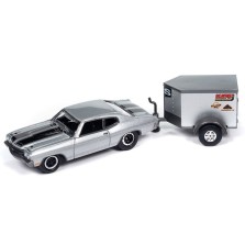 Johnny Lightning Tow and Go 2024 Release 1 - 1970 Chevy Chevelle SS with V-Nose Trailer