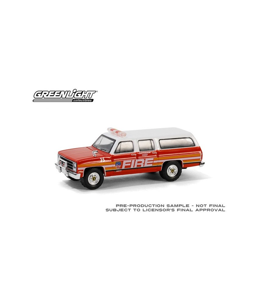 Greenlight Hobby Exclusive - 1991 Chevrolet Suburban FDNY Battalion Chief