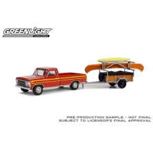 Greenlight Hitch and Tow Series 31 - 1978 Ford F-150 Ranger Explorer with Canoe Trailer