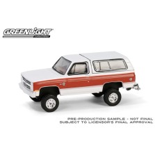 Greenlight All-Terrain Series 16 - 1984 Chevrolet K5 Blazer Silverado Lifted