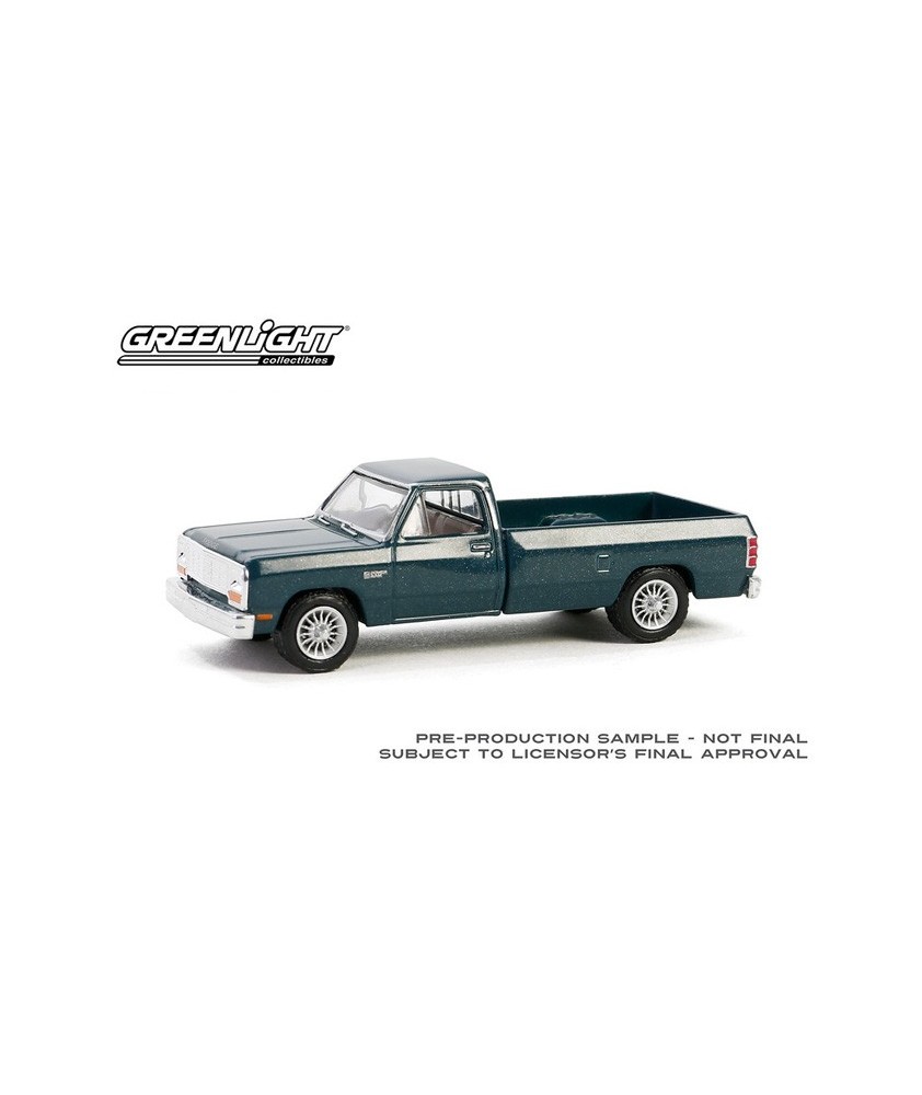 Greenlight Down on the Farm Series 9 - 1982 Dodge Ram W250 Power Ram